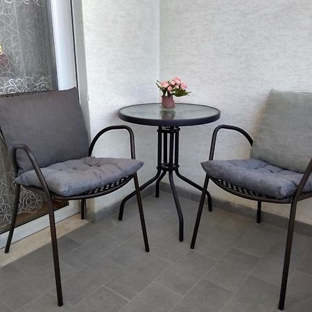 City Center Cute And Comfy Apartment - Ajia Apartments Tirana Exterior photo