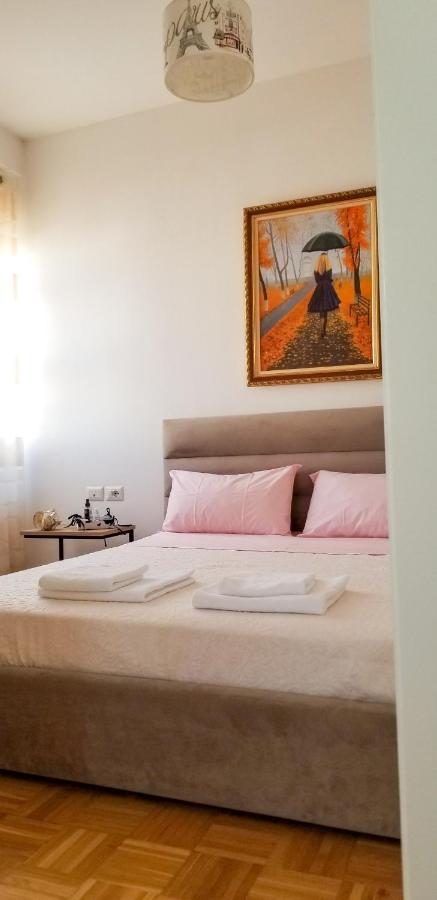 City Center Cute And Comfy Apartment - Ajia Apartments Tirana Exterior photo