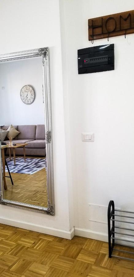 City Center Cute And Comfy Apartment - Ajia Apartments Tirana Exterior photo