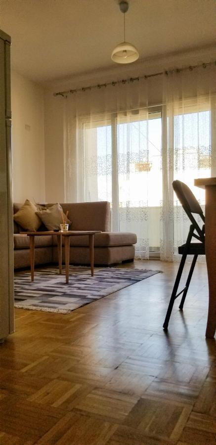 City Center Cute And Comfy Apartment - Ajia Apartments Tirana Exterior photo